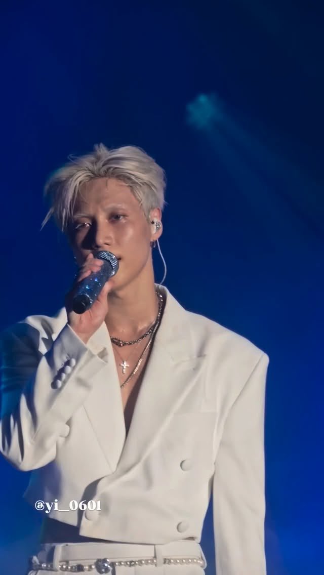 xoniniox_0718's tweet photo. 20260927 yi__0601 INS (3)

今日泰天使！❤️
白色睫毛白色西裝白色煙霧o(*////▽////*)q

🔗https://t.co/bgs5Ehp6my

#태민 #TAEMIN #テミン #泰民 
#frankenstein #krazy https://t.co/TxeDiRSIio
