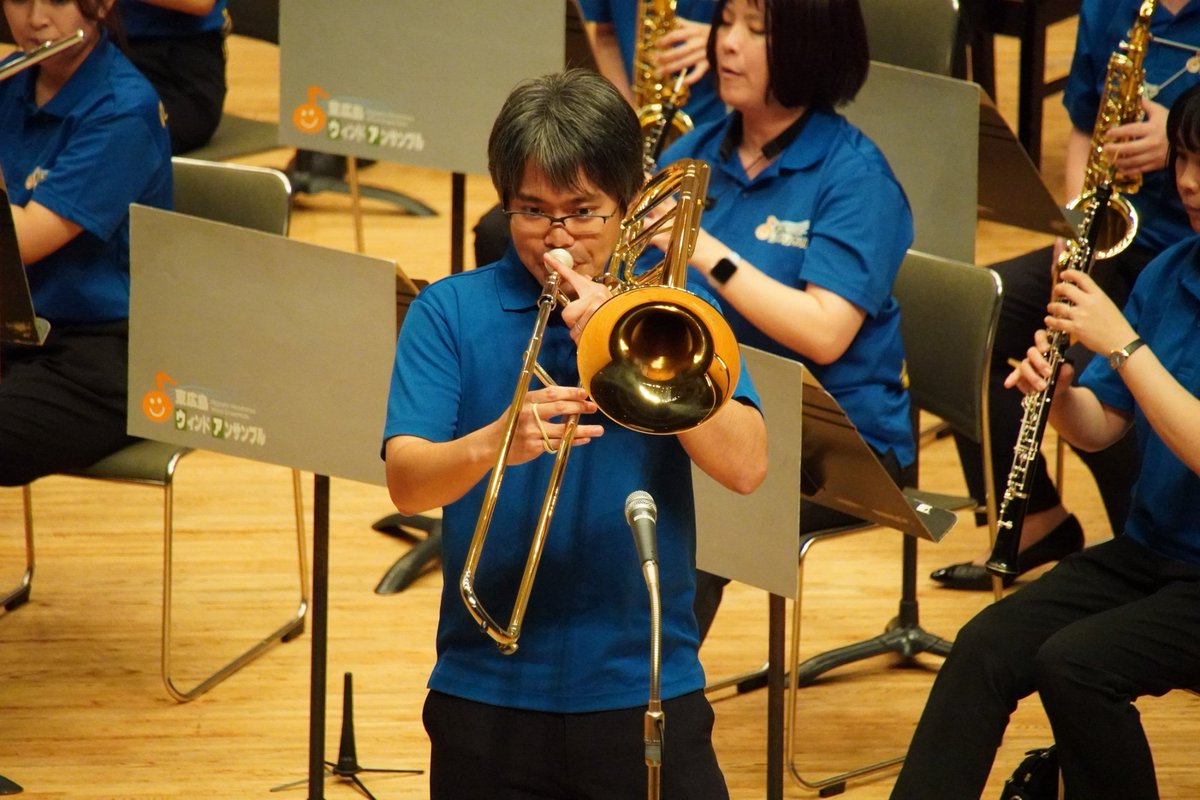 Hh_WindEnsemble's tweet photo. バンドフェスティバル振り返り✨️

いろいろな団体の演奏を聴いて、それぞれの音色や音楽づくりに刺激をもらった一日でした。

久しぶりに他の団員の方々とも会えて、近況を話したり音楽の話をしたり。こうして音楽を通して人とつながれる時間は、やっぱりいいなと感じます。 https://t.co/X8Hk7Cs6er