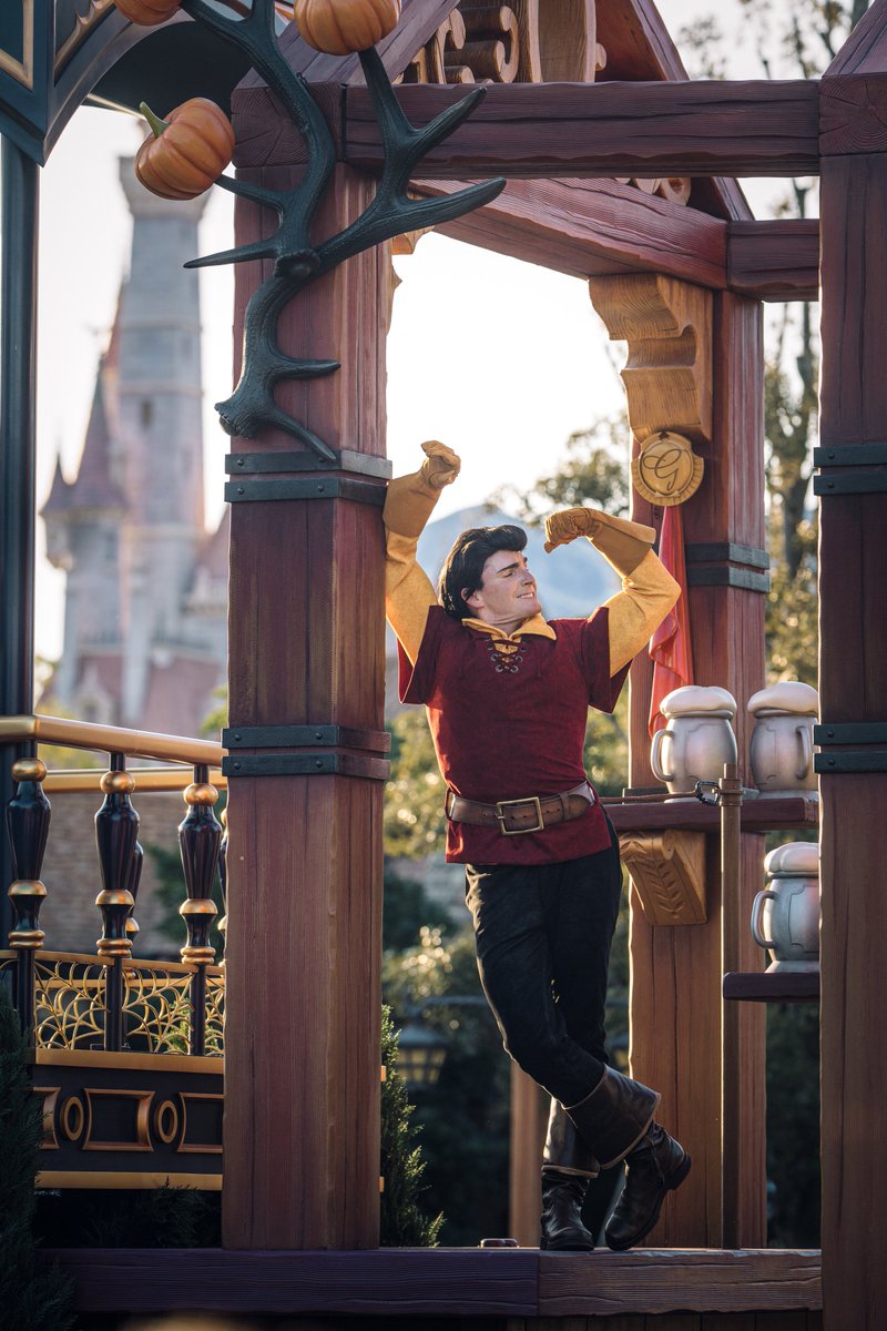 kimi_ckey0521's tweet photo. ディズニーのパレードは背景を意識すると上手に撮れます。 https://t.co/BUQKaIe7RJ