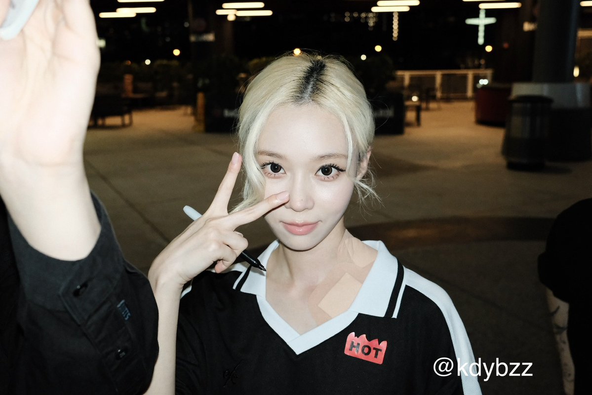 myujimin_'s tweet photo. น้องหนาวปวดบ่า-ไหล่ แต่แม่ปวดใจ อย่าเจ็บป่วยน้าอ้วน https://t.co/6NdH3GwvIV