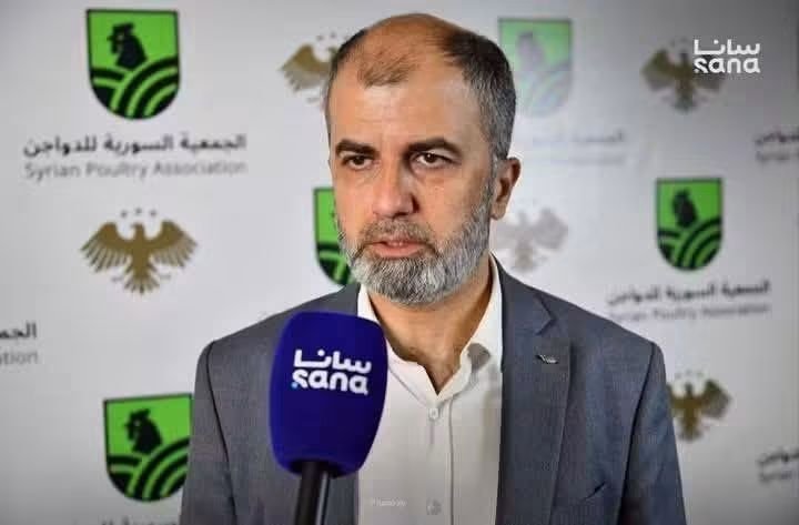 hasakah24's tweet photo. عرفتو ليش الفروج غالي وماكان يفتح استيراد الفروج
"معد بدوي" صاحب شركة اليمامة للأعلاف والدواجن اخو "قتيبة بدوي" مدير المنافذ والجمارك
#لسى_الخير_لقدام https://t.co/qi80gYbZTg