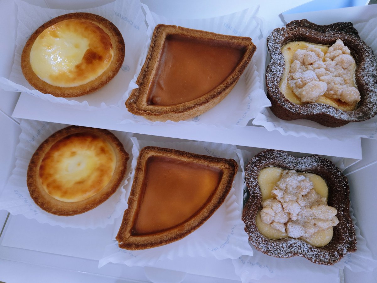 mumu15742's tweet photo. BAKE CHEESE TART
本命のお芋タルトは売り切れてたからこの3つ選んだよ~！
結構1個が大きめでどれも個性があってめっちゃ美味しくて良きだった
チーズ好きのマミーにも好評でした♡ https://t.co/9GBToJHQ4b