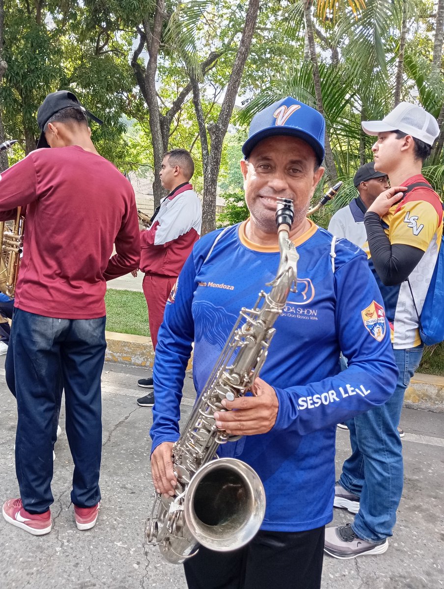 bscdonbosco's tweet photo. Ensayo, Récord Guinness en Caracas, con varios compañeros https://t.co/r1pYSKqSQw