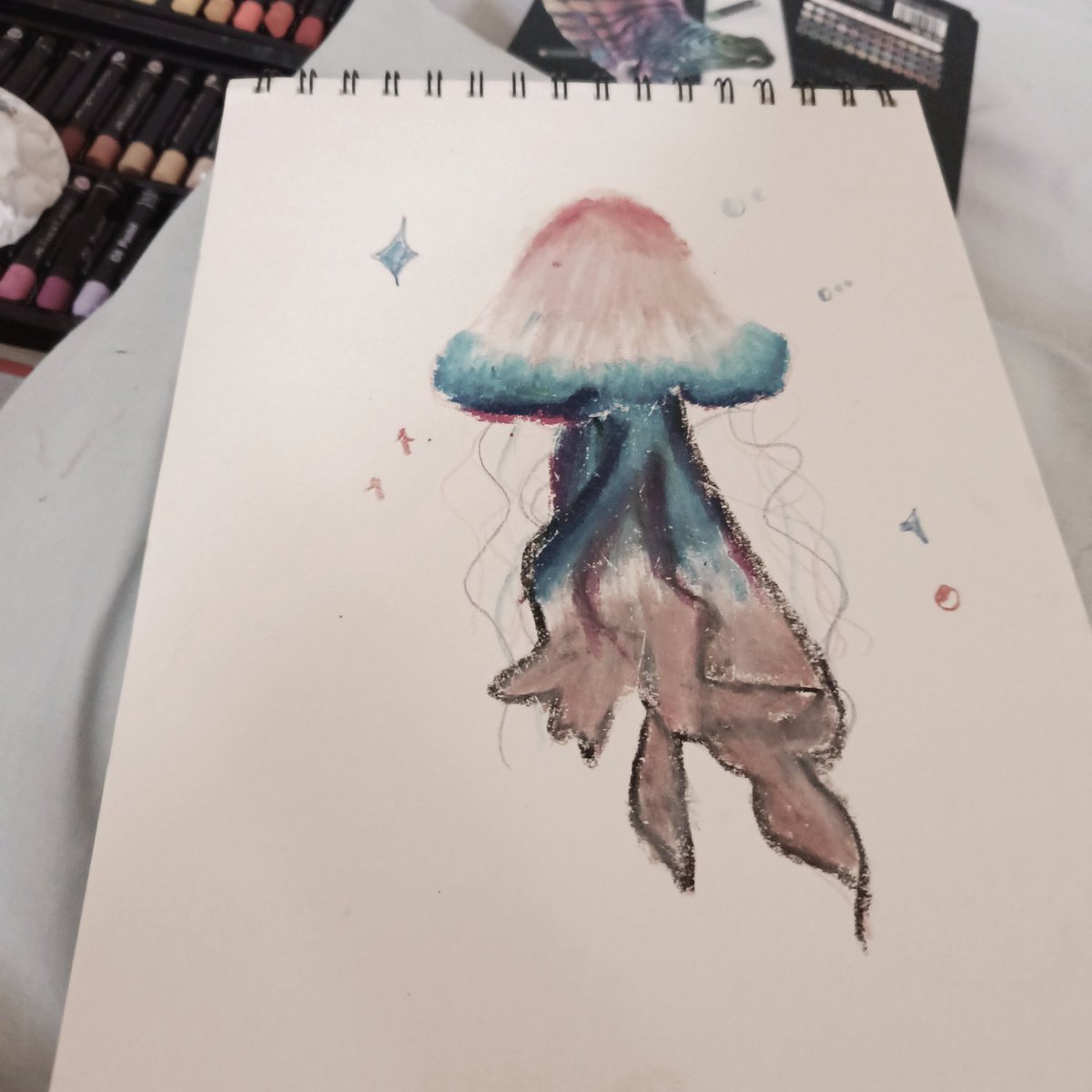 softpinkishade's tweet photo. trans jellyfish donee yayy https://t.co/zkm1Tr9y0A