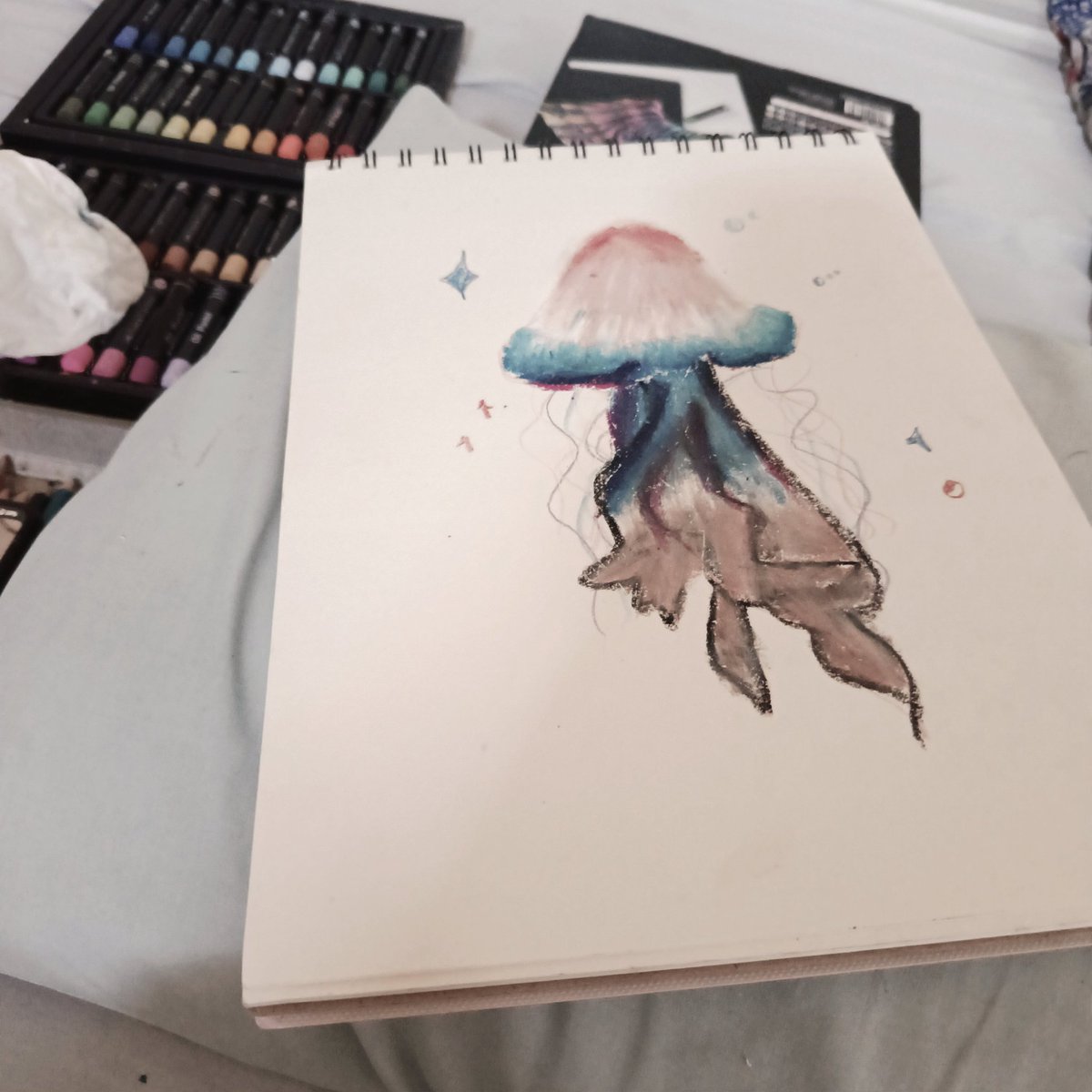 softpinkishade's tweet photo. trans jellyfish donee yayy https://t.co/zkm1Tr9y0A