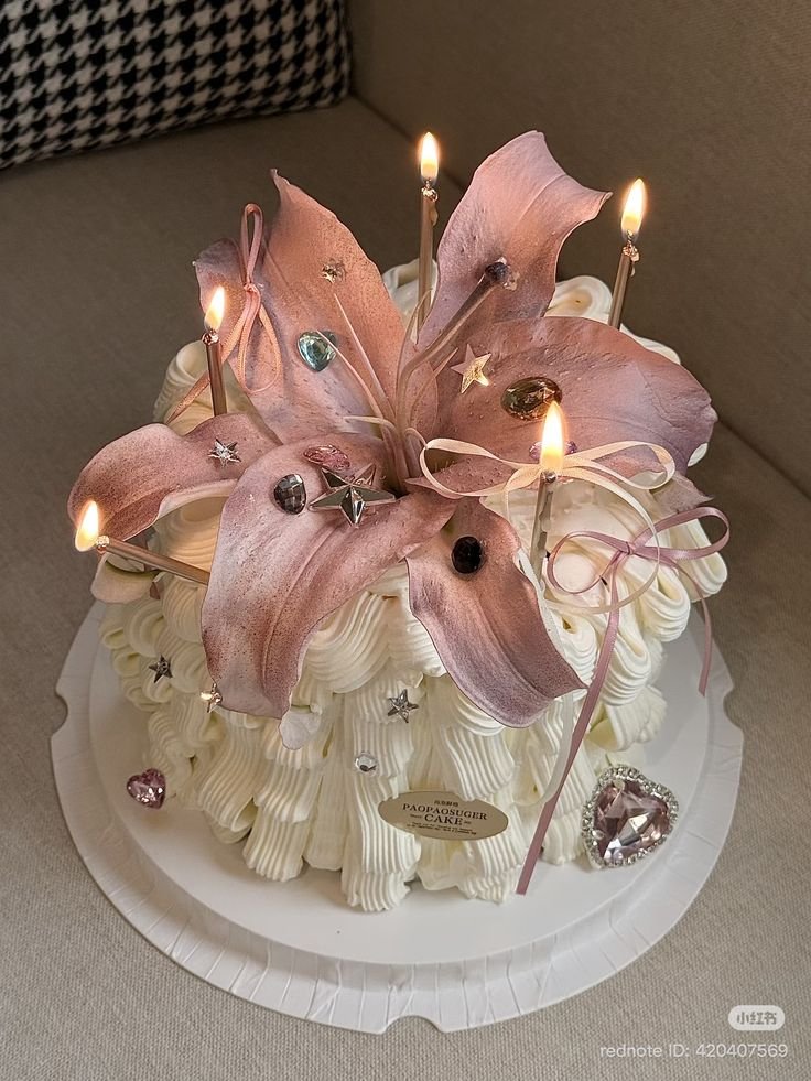 lilauyama's tweet photo. @fortietune @viannje Happy birthday, Vie! Wishing you happiness, good health, and all the best always! https://t.co/wLgrIfex4Y