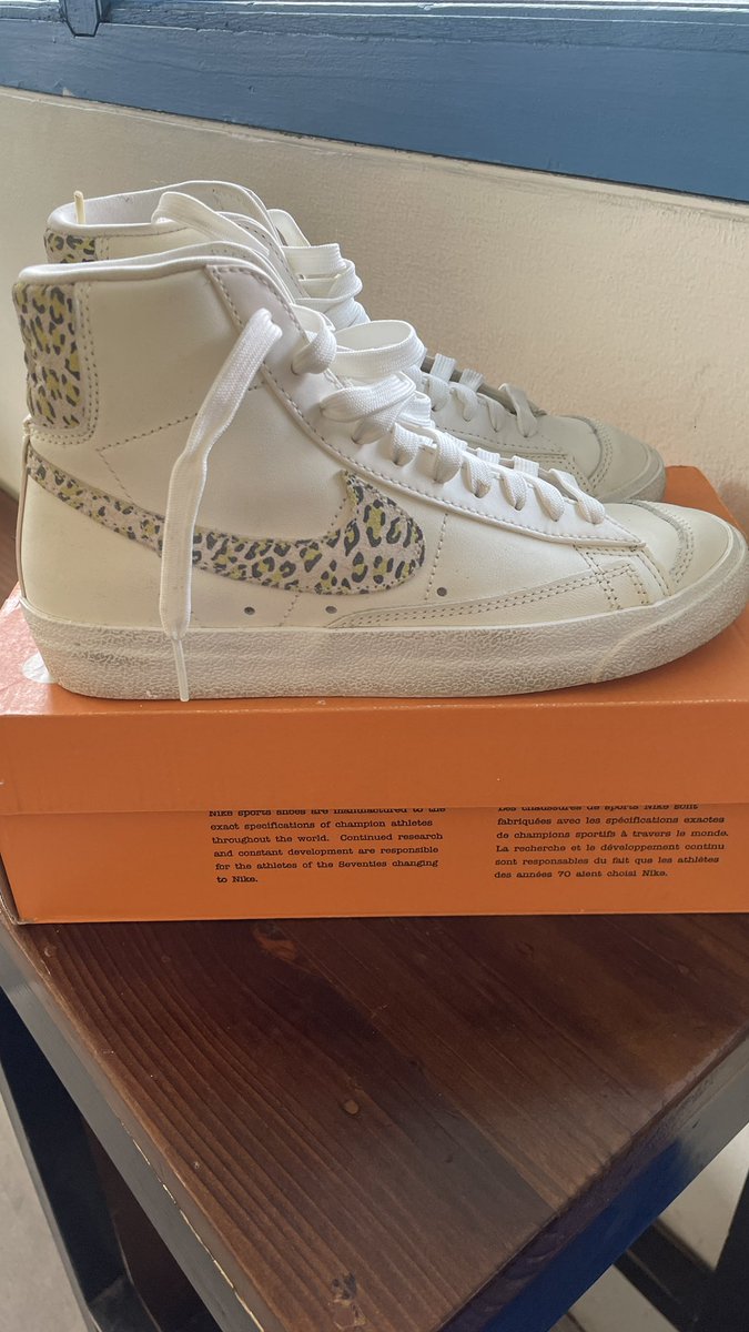 elxylova's tweet photo. Nike Blazer Mid Lemon Leopard
uk 37.5
like new bgtt baru kepake 2x 
minus box nya robek dikit *pict 3
harga nya di dm yaa🥹🥹🥹🥹 https://t.co/CQCIC8egWd