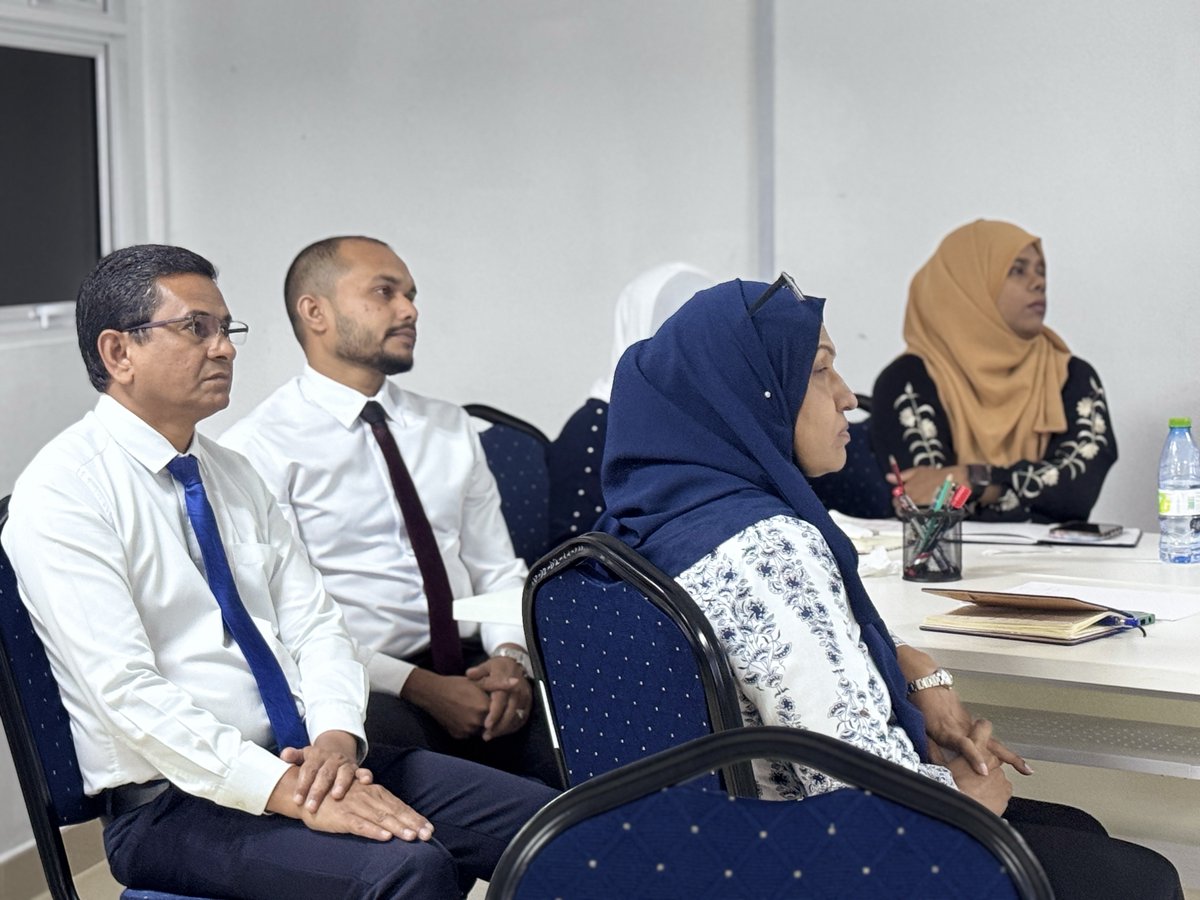 MNACAMALDIVES's tweet photo. The session highlighted the importance of effective communication, active listening, understanding different perspectives, and applying constructive negotiation strategies to manage conflicts and foster positive outcomes. https://t.co/gLWiM1tFjE