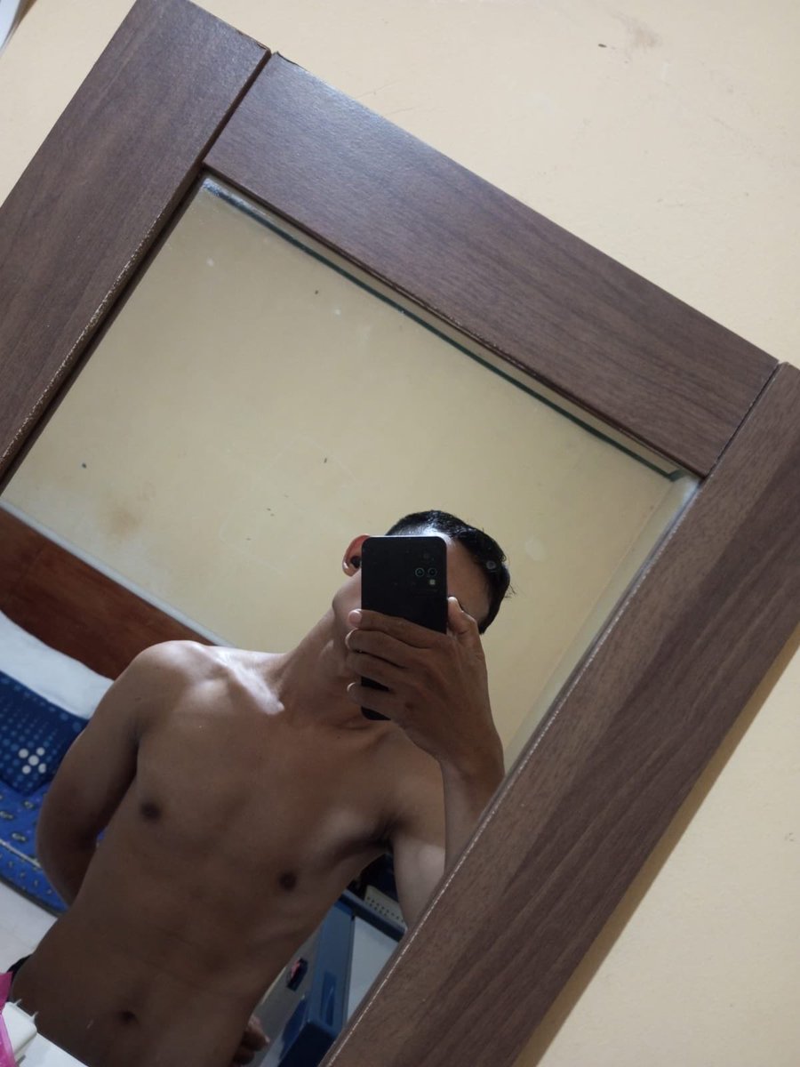 bahdamar's tweet photo. Rahasiaku diukur 33 tahun tapi perut nggak buncit 😂🥲 https://t.co/TwGjgDk3zx