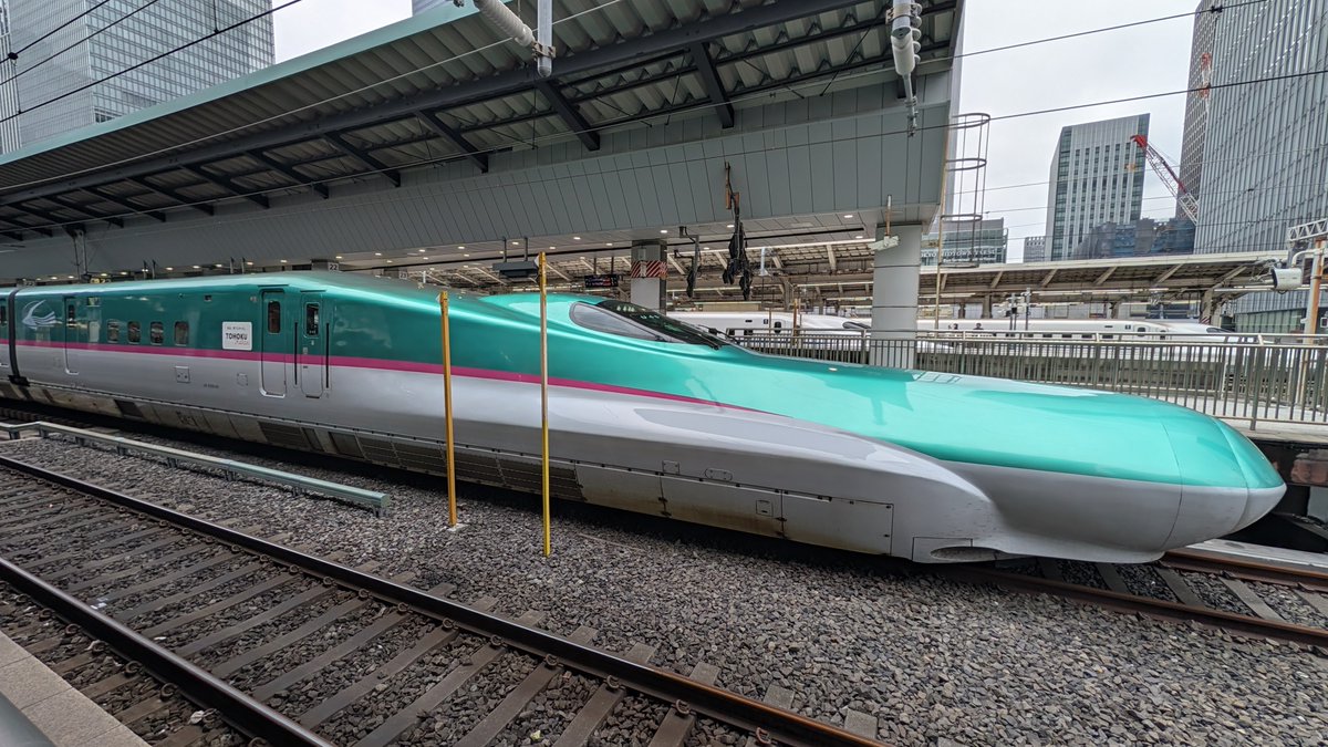 orion1310's tweet photo. 北陸新幹線なんて乗ることないからさ、嬉しげに写真撮る🚄 https://t.co/fJuePnKUj9
