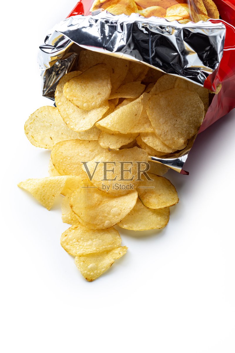 LeahDibbleny's tweet photo. Just grabbed a bag of crispy salted egg yolk potato chips  Sharing these addictive bites with whoever needs a snack pick-me-up today—no crumbs left, they’re that good! https://t.co/uSloPrMWp3