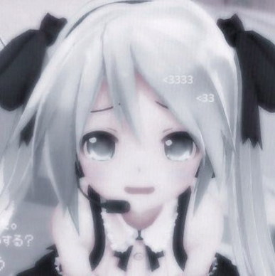 Lucretiamcelro1's tweet photo. アルバム曲のショート上ってほんとうにライブあるんだってなって終わった情緒 https://t.co/8oH5kVFdWg
