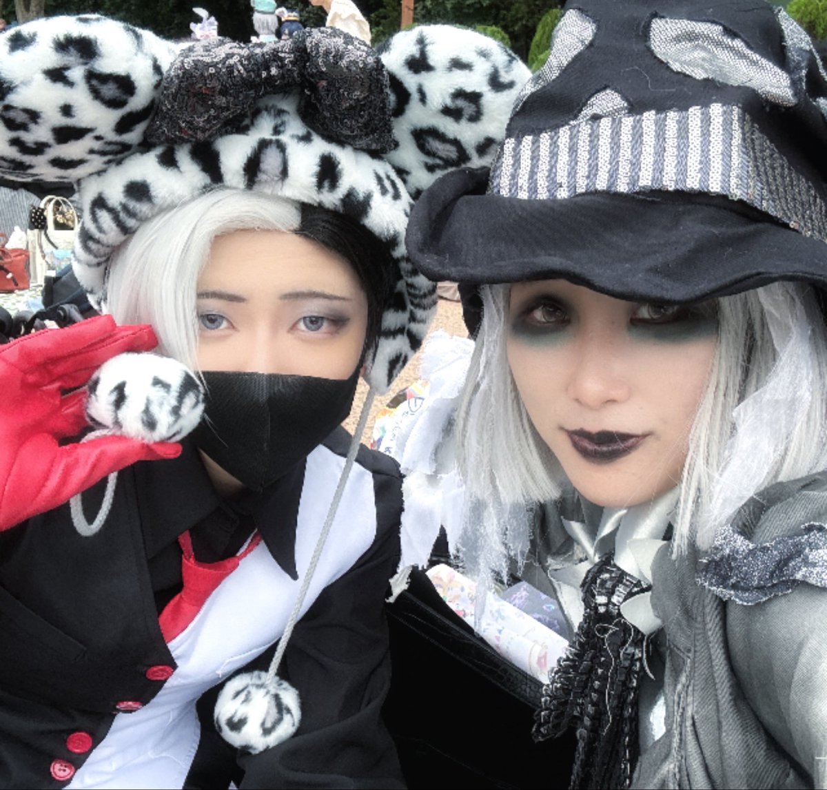 _cos_blue's tweet photo. ハモカラ待ち〜🌈🫧

#Dハロ仮装2026
#Dハロツイステ仮装 https://t.co/7xYpcQi5Tl
