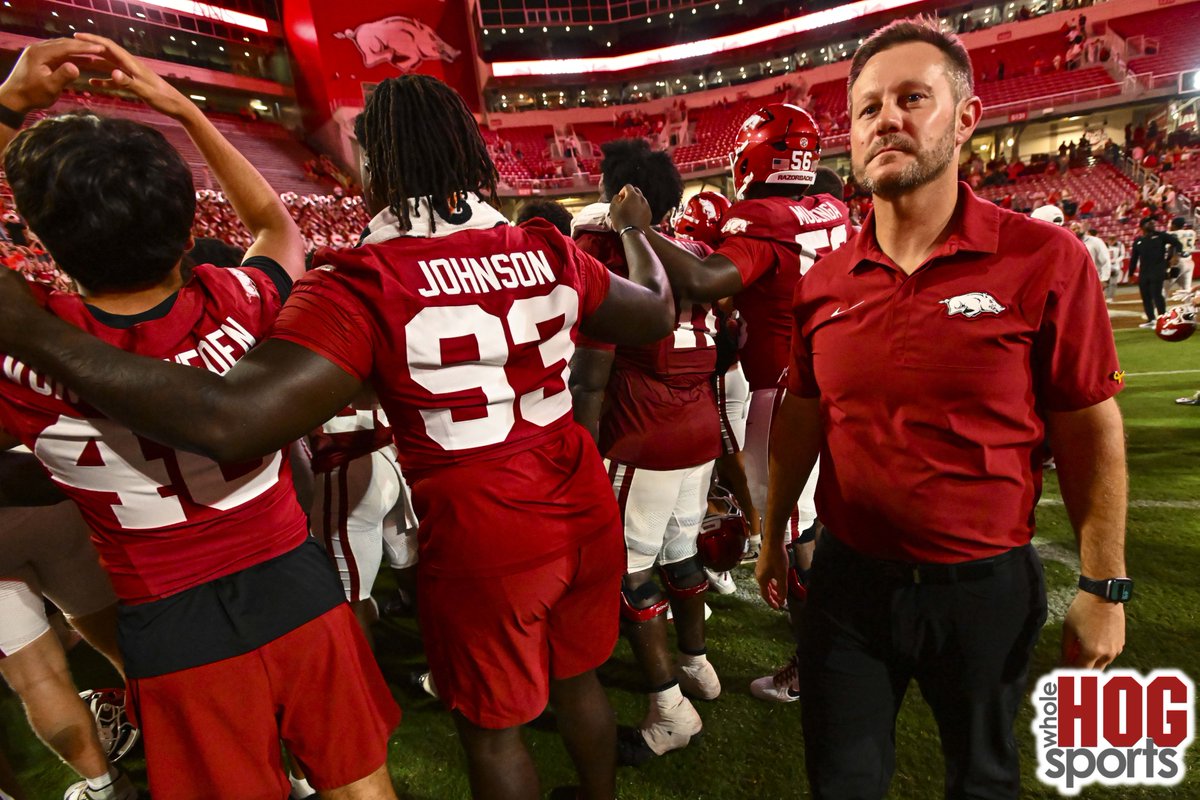 wholehogsports's tweet photo. 📸 Top frames from the game - Arkansas 34, Tulsa 6

🏈 Full photo gallery to come...

(Hank Layton/WholeHogSports) https://t.co/wFqbXFRiRY