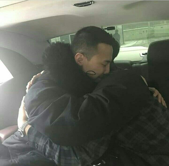 ii8frA's tweet photo. 아엽떡시킬라햇는데이거보니까식욕떨어짐아무것도먹고싶지가않아졋어 https://t.co/z0fEB6MkIE