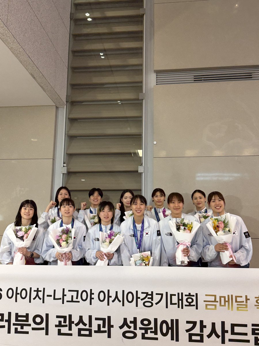 t_wkbl's tweet photo. 🥇과 함께 돌아온 여랑이들✨️ https://t.co/LwV7Vq2qoP