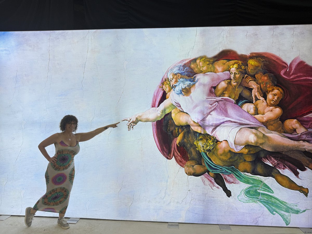 SaraJay's tweet photo. I love experiencing art... this was such a cool exhibit! https://t.co/ZIQHjyfIEr