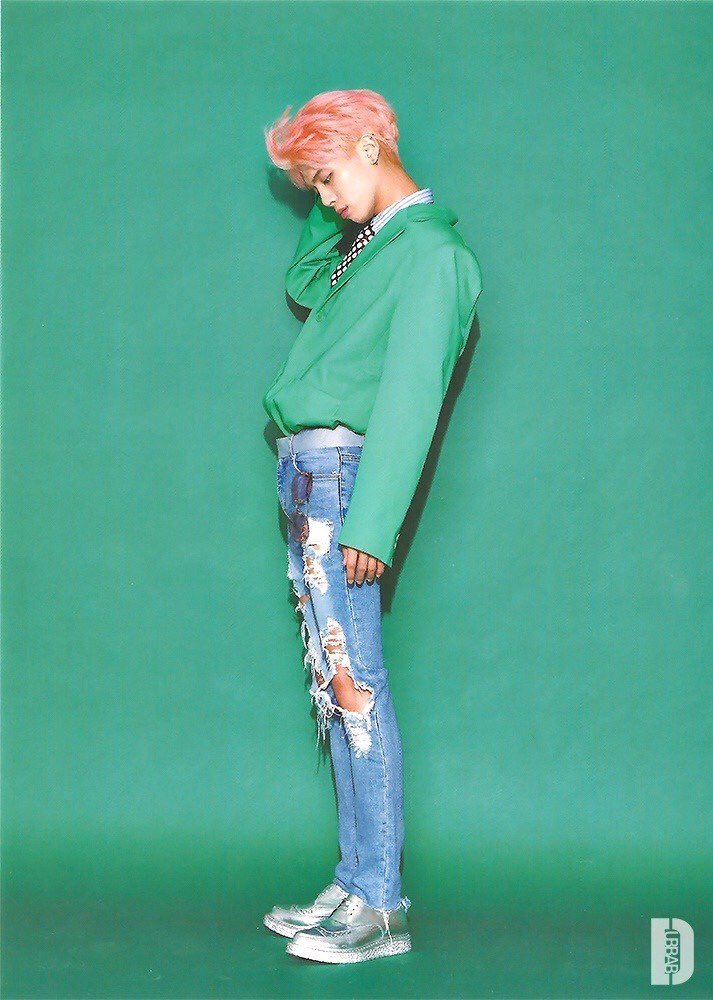 dailypinkjjong's tweet photo. green green 💚🍏 https://t.co/HpxZkmM1u6