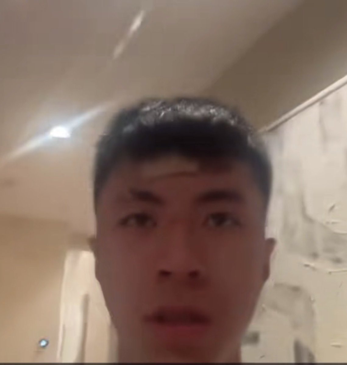 CasaClips7's tweet photo. Reggie (Clover) Calls Kai Centas little brother Live on stream after Reggie leaves Ray in a critical condition.

“I love yall but kai is next i don’t give a f*ck🤬 i don’t care if i do life in prison i don’t want to live no more”😳 https://t.co/TSqnrUJEfX