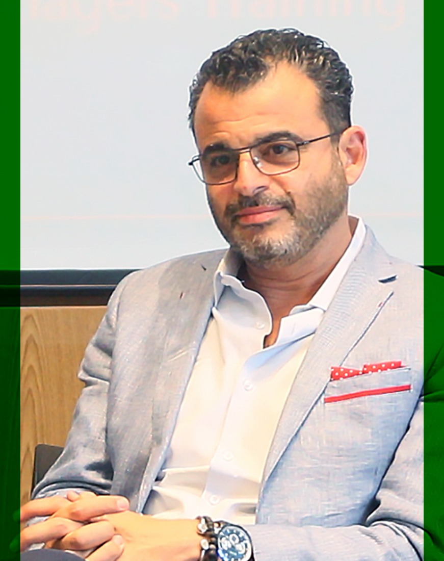 concepcionfajar's tweet photo. كل مفترق طرق فرصة. ثق بصوتك الداخلي، وتحلَّ بالشجاعة لاتخاذ الخطوة الأولى والإيمان لمواصلة الطريق. رحلتك ملكك، فاصنعها استثنائية. ما الخطوة التي ستتخذها اليوم نحو أحلامك؟ https://t.co/W4gG8QBZjg