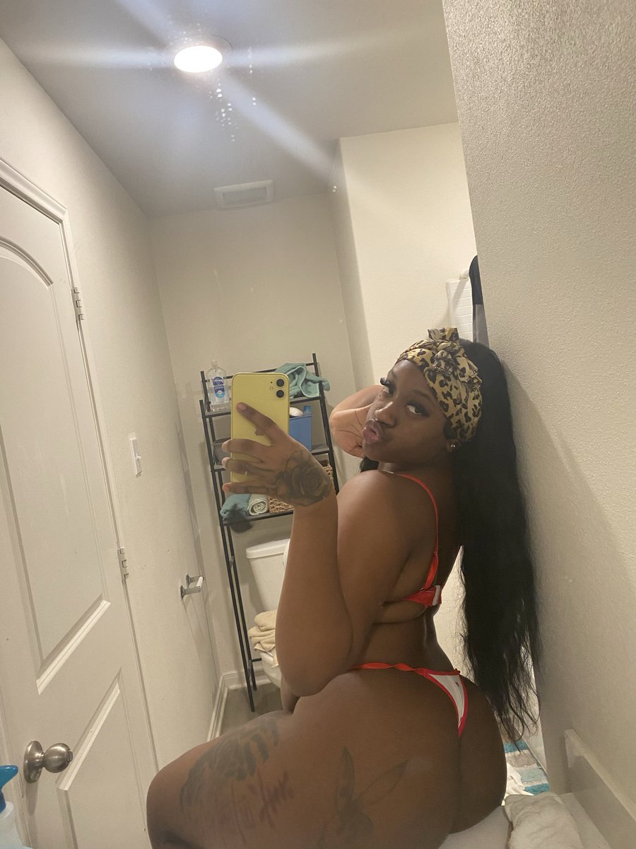slutfrmdavile's tweet photo. u wanna fuck me don’t you🫩 https://t.co/Ec5b6cuLy4