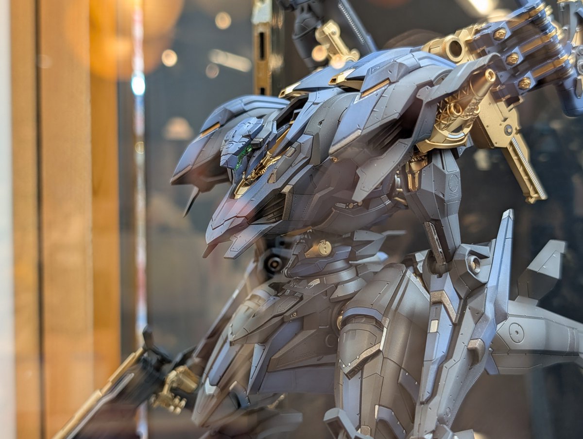 kf81010239's tweet photo. ラジ館のボークスにいたスティールヘイズ。
めっちゃカッコいい。
派手めな焼き色もよい。 https://t.co/H5Ygk6nzeB