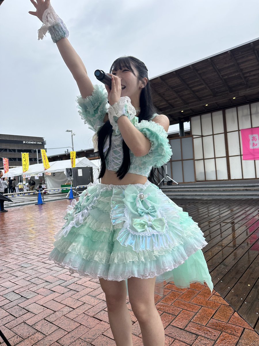 gow_BiSH's tweet photo. 「雨は降っても、心は晴れやかに」
　　　　　　　あやか　いしかわ
#はちきんガールズ
#石川彩楓 https://t.co/AnvURgJjbe