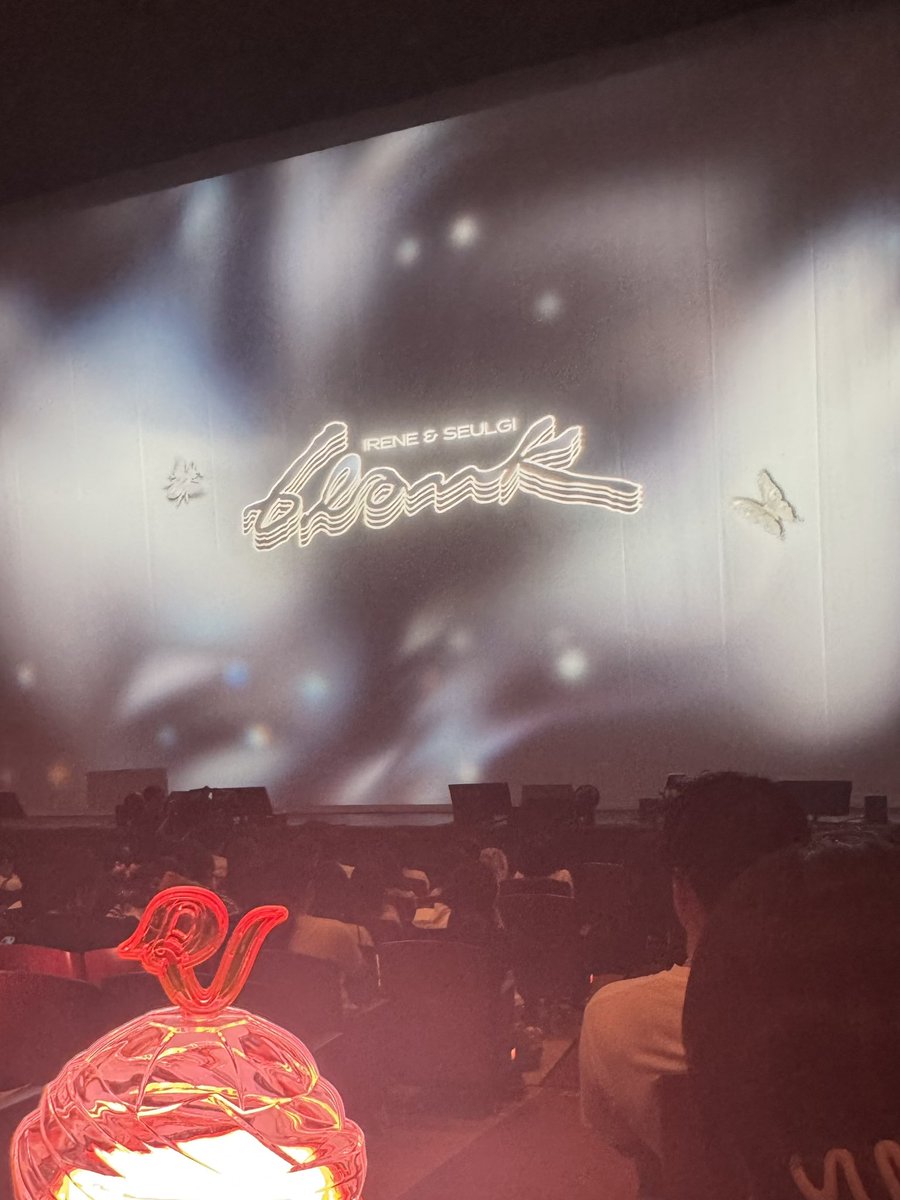 yxremm__'s tweet photo. 260921 IRENE &amp; SEULGI JAPAN TOUR 2026 -blank- Kobe

"고베야호〜✌🏻" https://t.co/ed2Vt8LMtx