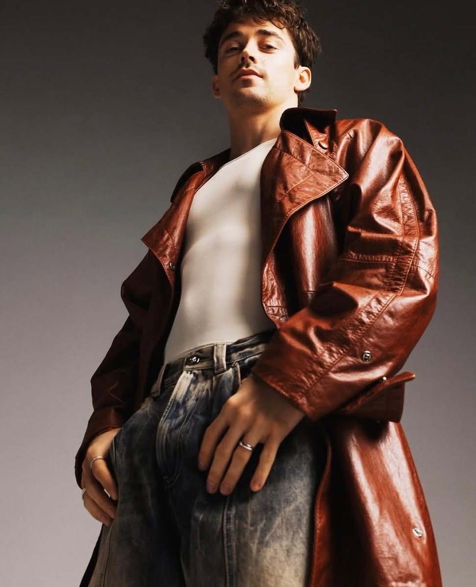 freak4carbs's tweet photo. I still haven't (and will NEVER) gotten over charles leclerc for VOGUE Man China like best believe I was so fucking excited when I opened da gram on China GP week 🤤🤤 https://t.co/wEYXCJED80