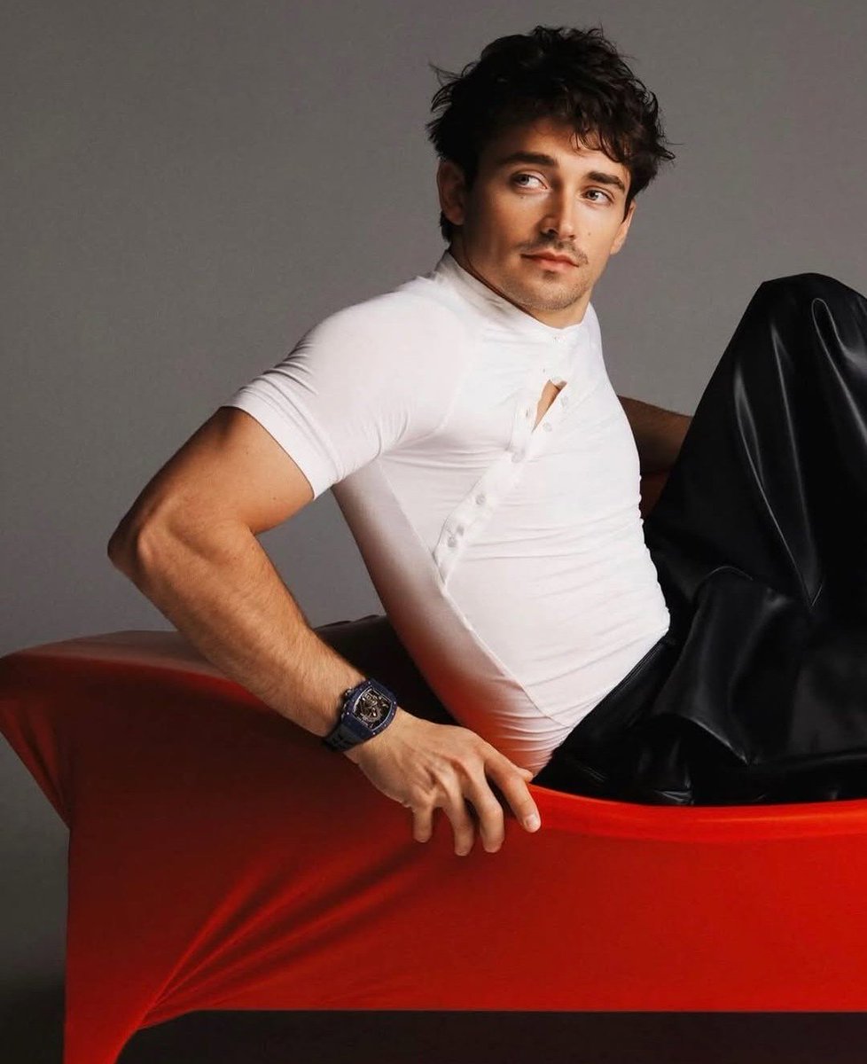 freak4carbs's tweet photo. I still haven't (and will NEVER) gotten over charles leclerc for VOGUE Man China like best believe I was so fucking excited when I opened da gram on China GP week 🤤🤤 https://t.co/wEYXCJED80