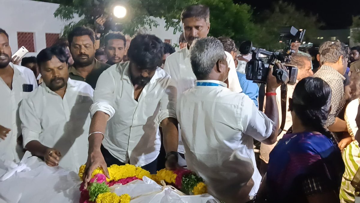 idumbaikarthi's tweet photo. மறக்க முடியுமா? https://t.co/wyLGXCQkwf