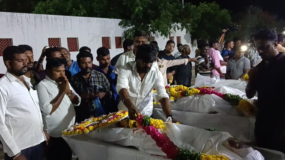 idumbaikarthi's tweet photo. மறக்க முடியுமா? https://t.co/wyLGXCQkwf