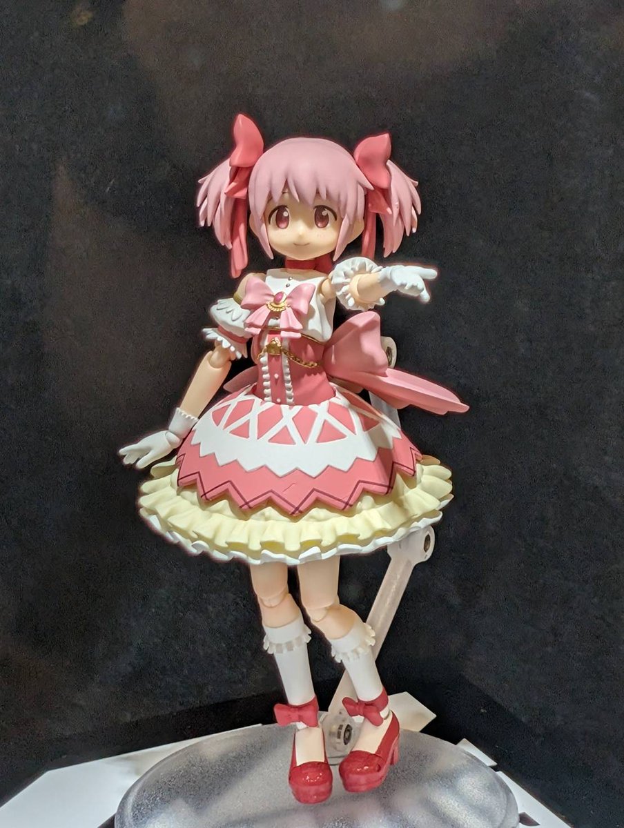 aniplex_plus's tweet photo. ◤展示情報◢

劇場版 魔法少女まどか☆マギカ
〈ワルプルギスの廻天〉

ノンスケールフィギュア
BUZZmod.

本日開催のMagia Day 2026会場にて、予約受付中商品の彩色見本を展示中🎀

会場にお越しの際はぜひご覧ください✨️

▼商品詳細
https://t.co/PF6U20lA1o

#まどかマギカ #まどドラ https://t.co/l7rTGt0smV