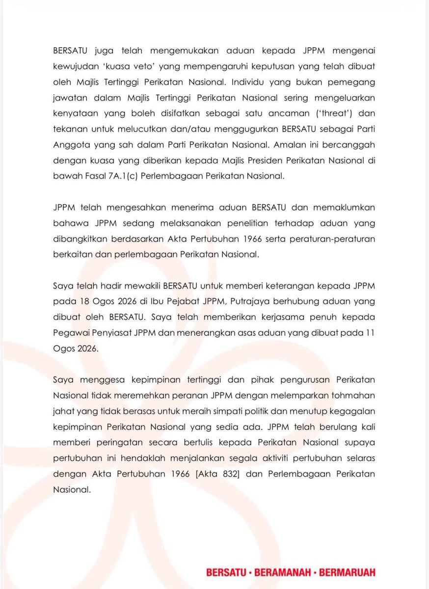 FaktaBukanAuta's tweet photo. Punca penggantungan adalah aduan dari Bersatu kepada RoS bahawa ada "Mullah" yg tiada jawatan tapi ada kuasa atur organisasi.

Tangan ghaib = tongkat Mullah. https://t.co/lm7brVknSU