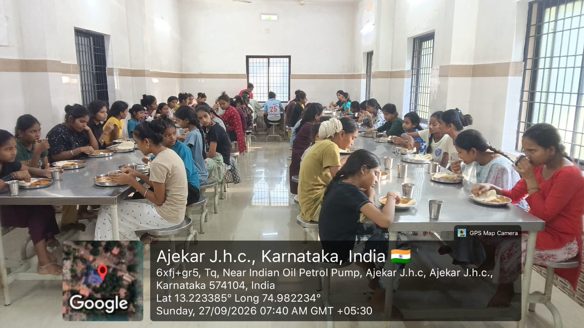 premetricglhst's tweet photo. #SocialAudit_SWDmeals #Socialwelfare_karnataka breakfast 27/9/26 premetric girls hostel karkala https://t.co/zqaAjFu8kC