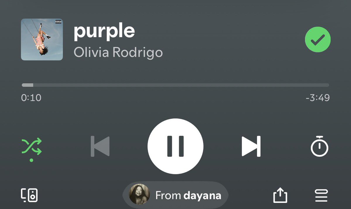loisclrk's tweet photo. “from dayana” GUNSHOTS https://t.co/RpN2Giveod