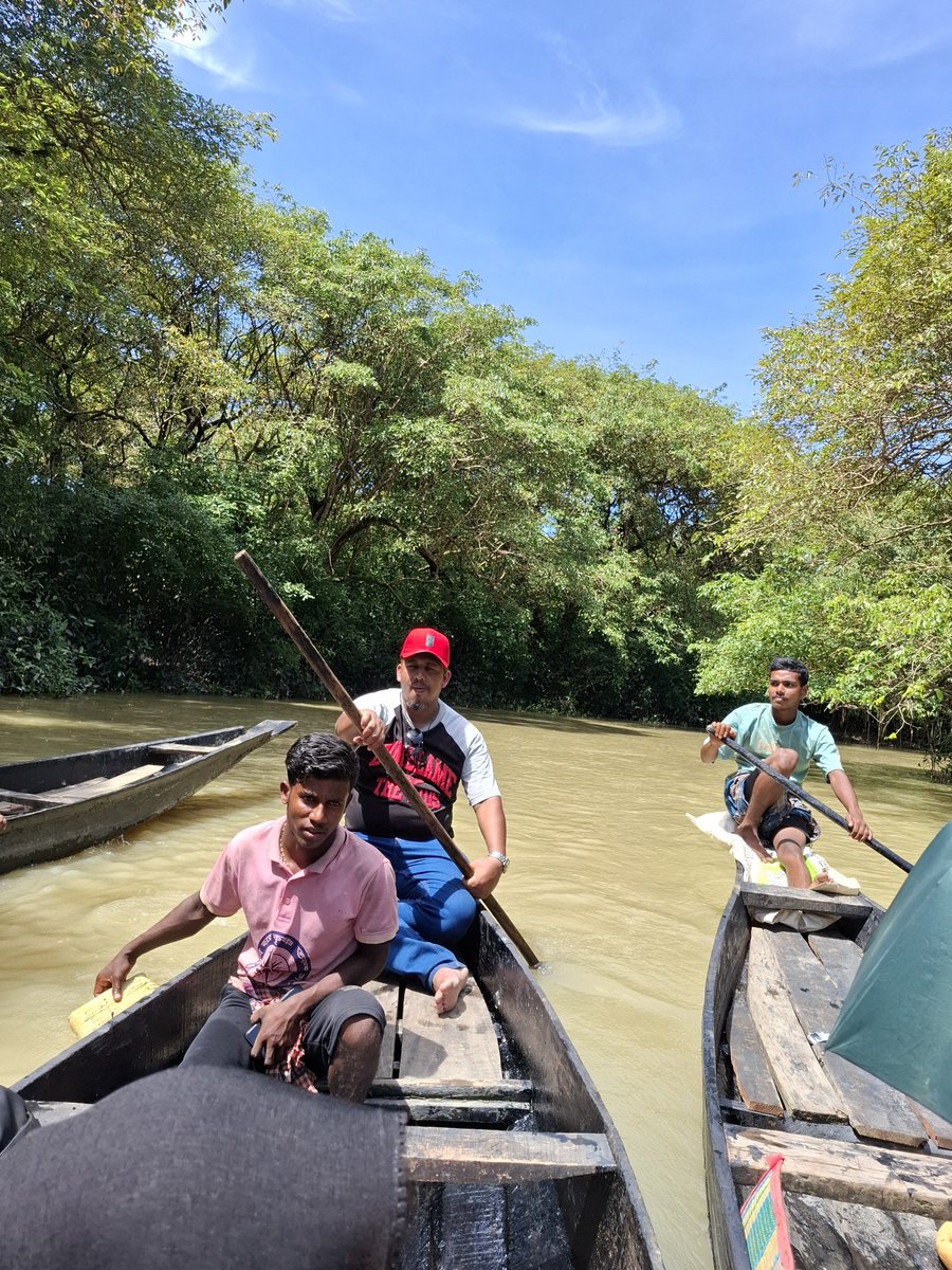 Safiqul118's tweet photo. জীবন হোক এমনই—কিছুটা পথ প্রকৃতির সাথে, কিছুটা সময় আপনজনদের সাথে। ❤️” https://t.co/BIgR6wAG20