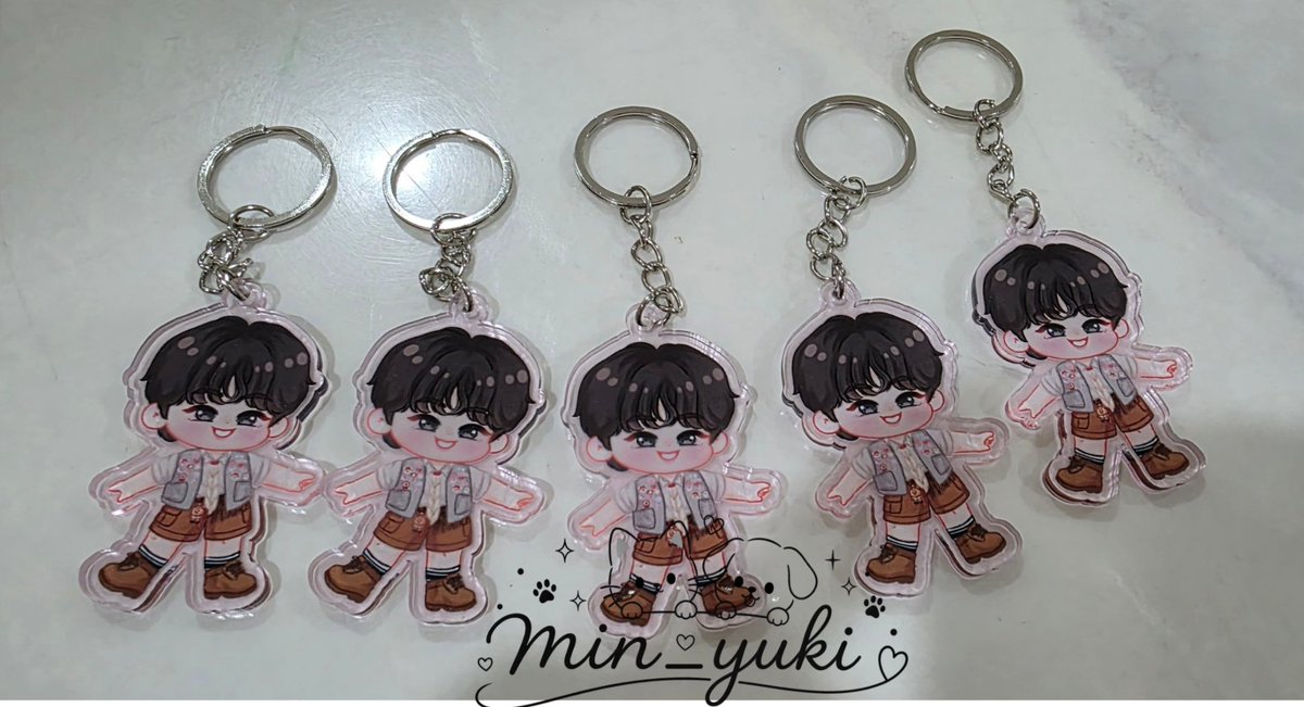 Min_Yuki10's tweet photo. 5 NuNews?
5-year-old NuNew?
No need to choose. I’m taking the entire package!

Another give away coming soon 😆

NUNEW IN IMPACT SOON
#NuNew2ndConcert
#NuNew
#MinGiveAway https://t.co/wxGq7TUu1E