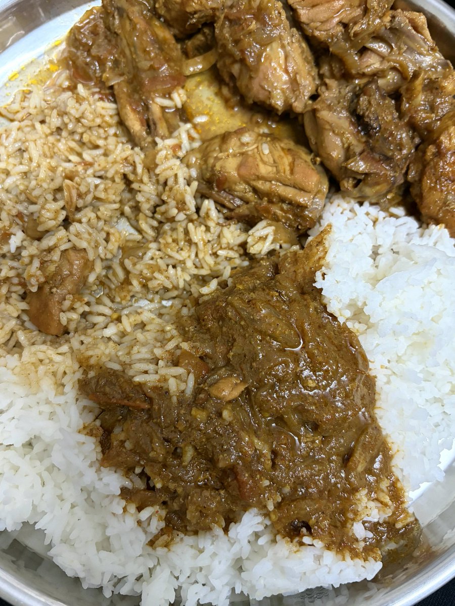 BarbaraClaag1's tweet photo. [I ate]chicken curry with rice
#CustomPC #ProvenanceProofs https://t.co/X67JPSFM0t