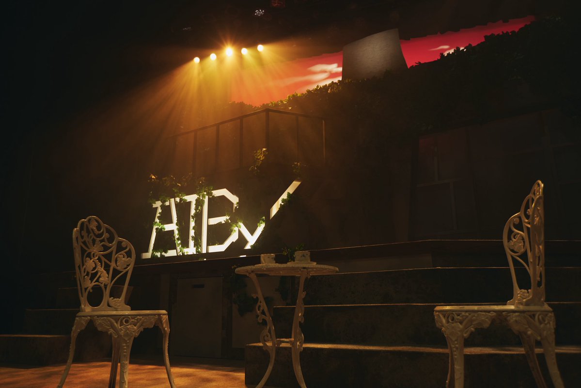 TimesDaisy's tweet photo. 🦋#舞台AIBy 終幕のお知らせ🦋

舞台「AIBy」
本日無事に千秋楽を迎える事ができました！

手児奈島での物語が、皆さまの背中にそっと寄り添う AIBy のような存在になりますように。

ご来場、誠にありがとうございました⿻*. https://t.co/46cL87Yhem
