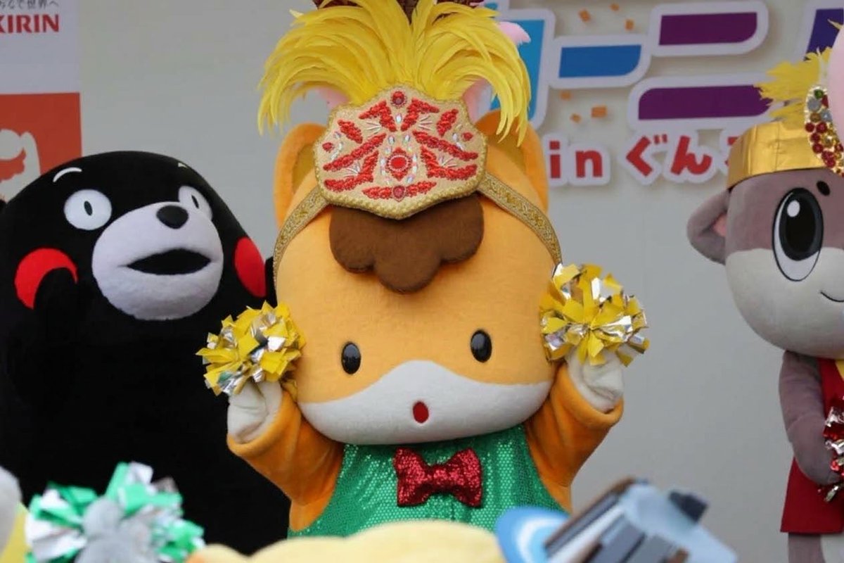 eyn58496's tweet photo. ご当地キャラカーニバルinぐんま2026へ
全国からキャラクターが群馬県庁に集結して大にぎわいでした🎉
ぐんまちゃんの隣りにしっかりくまモンもいて豪華な並び‼️可愛い写真がたくさん撮れて大満足です📸✨🧸🐴

#ご当地キャラカーニバルinぐんま2026
#ぐんまちゃん #くまモン #ご当地キャラ https://t.co/suwRMBBA0D