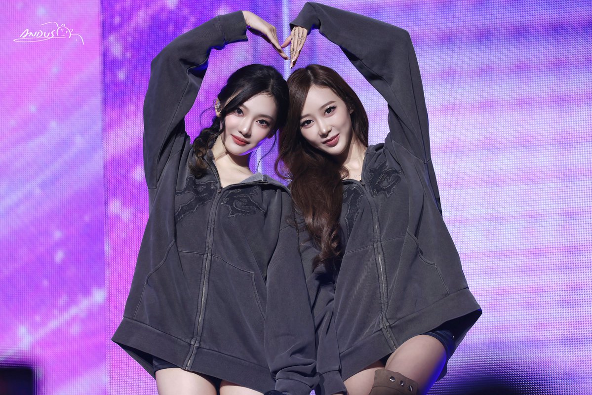 AndusMui's tweet photo. 260926 MIAMI
🩵💜
(NINGNING with GISELLE)
#NINGNING #aespa
#닝닝 #宁宁 #宁艺卓 https://t.co/SQC8qBV3QP