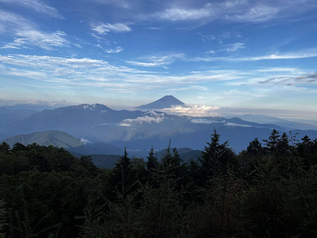 micah0124's tweet photo. 山に行ってきた https://t.co/WdWaTXdlDa