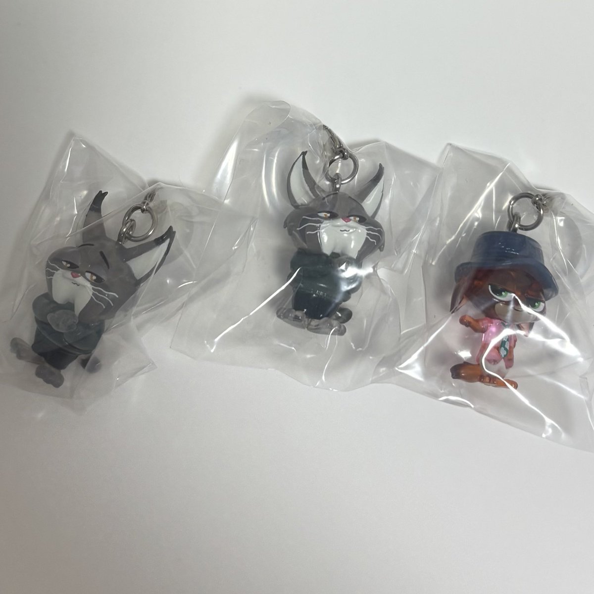 tdkkqam's tweet photo. ズートピア2 めじるしアクセサリー　買取 交換

譲　パウバート　ニック
求　定価+送料

お取引中の方と連絡取れないため再募集
やり取り早い方よろしくお願いします。 https://t.co/puMCaI0dqQ