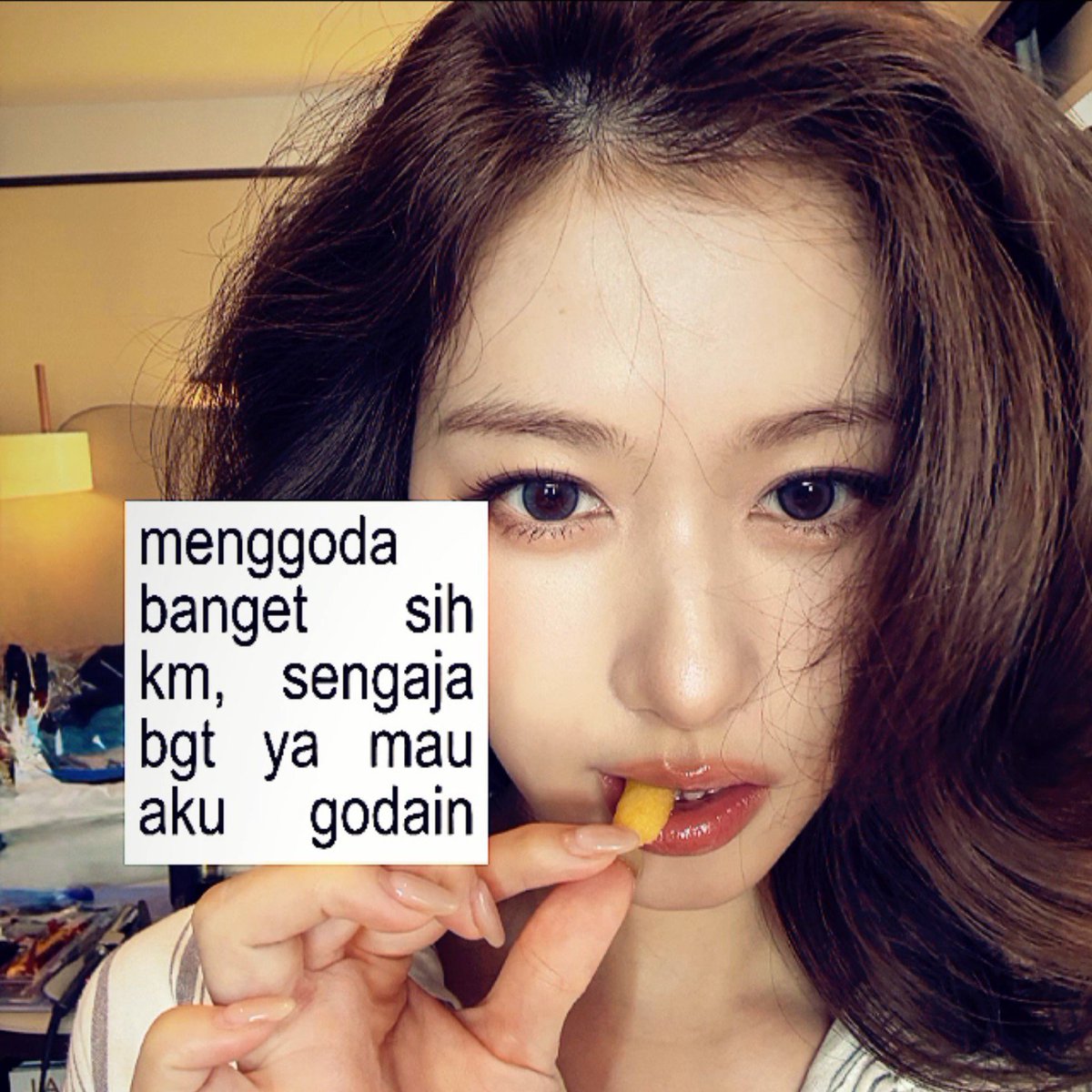 from_youngkay's tweet photo. When you have a girlfriend who is good at flirting.. https://t.co/ip4KBcx03V