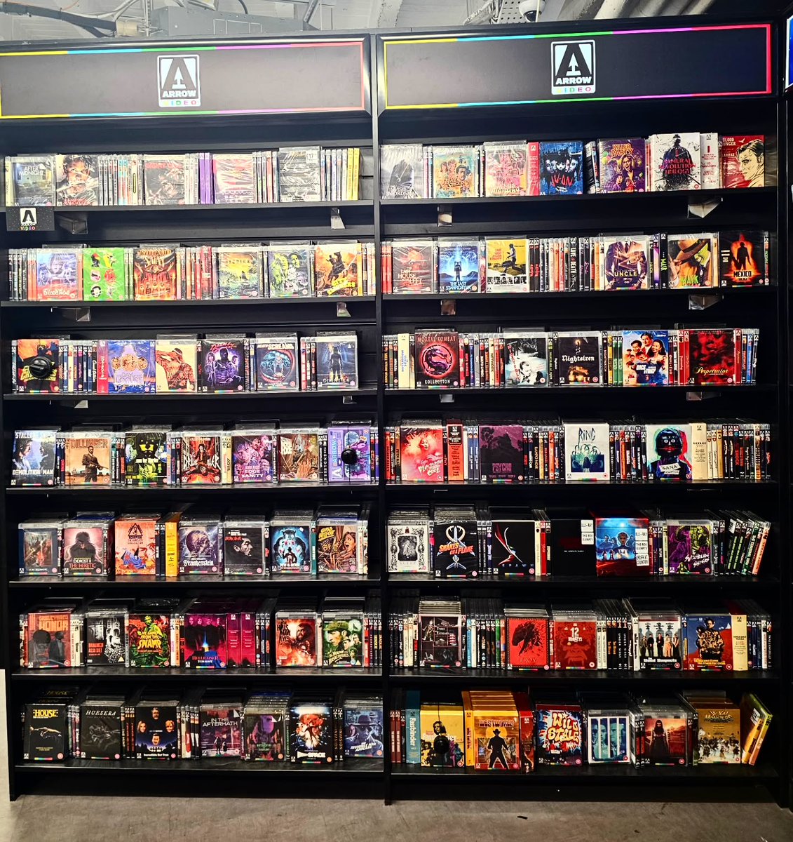 SheWolfMT's tweet photo. صورة شاركها dutchmoviegeek في 24 أغسطس 2026 مع الإشارة إلى @arrowvideo و@foppcoventgarden. قد تكون لألعاب فيديو وتلفاز ورف ووحدة تحكم. https://t.co/5Mw3pRLIYV