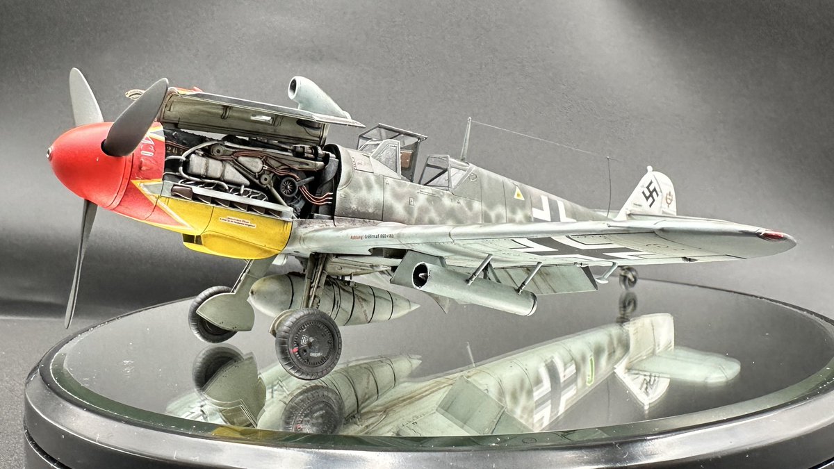 kishida_mokei's tweet photo. 不肖キシダ
月刊ホビージャパン 11月号にて、タミヤ 1/48メッサーシュミット Bf109G-6後期型の作例をやらさせて頂きました。
ご笑覧頂ければ、これ幸いでございますm(_ _)m
#ホビージャパン 
#タミヤ https://t.co/pALhb1OPZS