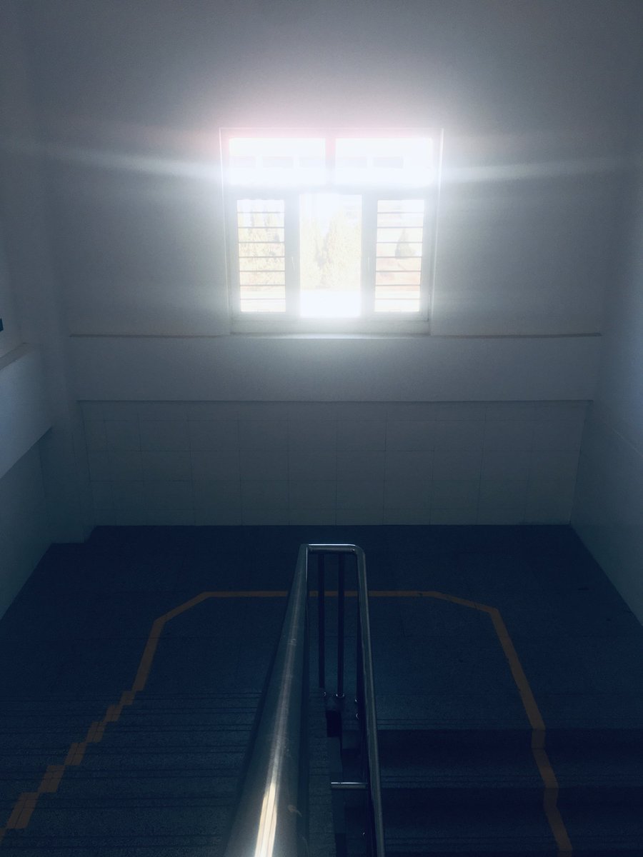 EmuOtorioea's tweet photo. 他に撮ったリミナルスペースの作品たち、雑多な写真をいくつか共有します
#リミナルスペース #LiminalSpace https://t.co/SbEt2THEir