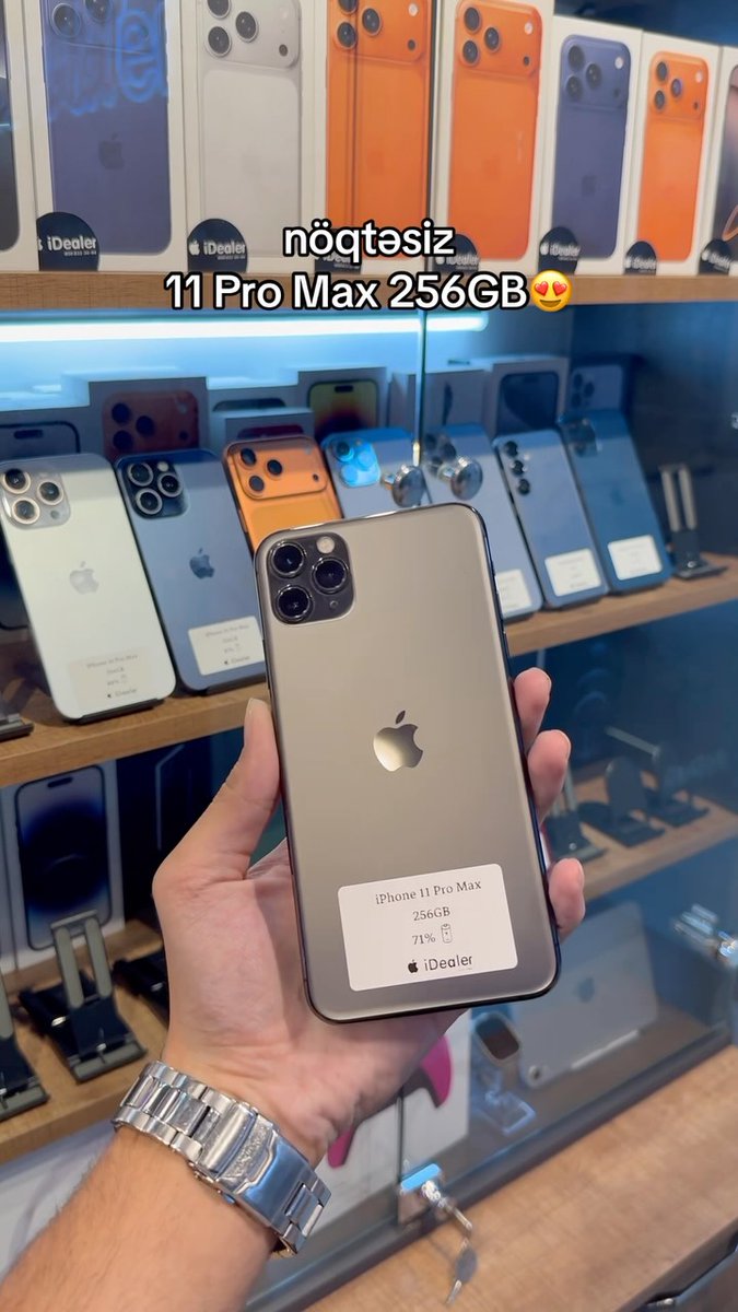 gualbertomari's tweet photo. آيفون 11 برو ماكس 256GB، حالة البطارية 72%. السعر: 399 مانات. الموقع: 28 مايو، AF Mall الطابق الثاني. تقسيط حتى 35 شهراً عبر Kapital Bank. التواصل: 0508333444 / 0508003444 / 0557724646 https://t.co/B1ZufrzypZ