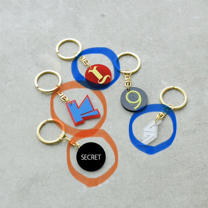 m____13__04's tweet photo. 山﨑賢人 FAN meeting 2025
Acrylic keychain アクキー 
アクリルキーホルダー

譲　🔵赤Y、7

求　🔴K、Secret
　　今年のめじるしシークレットでも可能

本日ファンミーティング2部参加予定です
14時以降会場付近での交換希望です

お気軽にお声掛けください🎶

#山﨑賢人 https://t.co/91jEe6I9H3